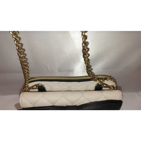Betsey Johnson Convertible Crossbody/Clutch/Handbag - Picture 4 of 10